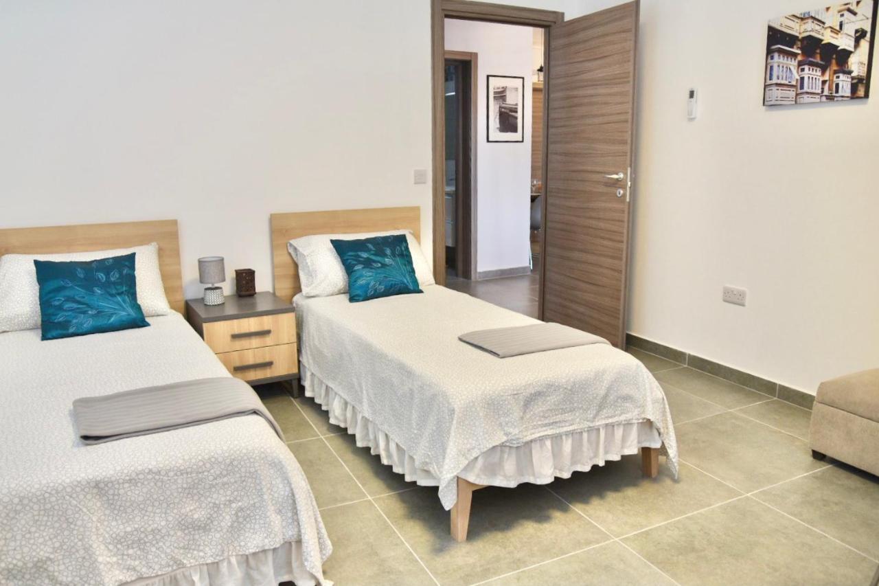 Bright & Modern 2-Bedroom, 4Th Floor Apartment In Gzira, Malta Exterior photo