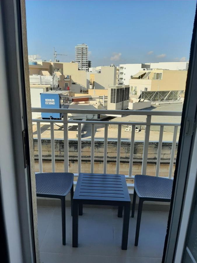 Bright & Modern 2-Bedroom, 4Th Floor Apartment In Gzira, Malta Exterior photo
